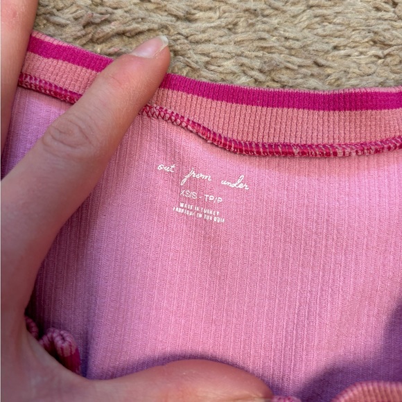 UO Out from Under Go for Gold Long Sleeve Seamless Cropped Top - Picture 6 of 7